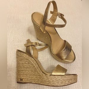 Michale Kors Gold Wegdes Size 6.5